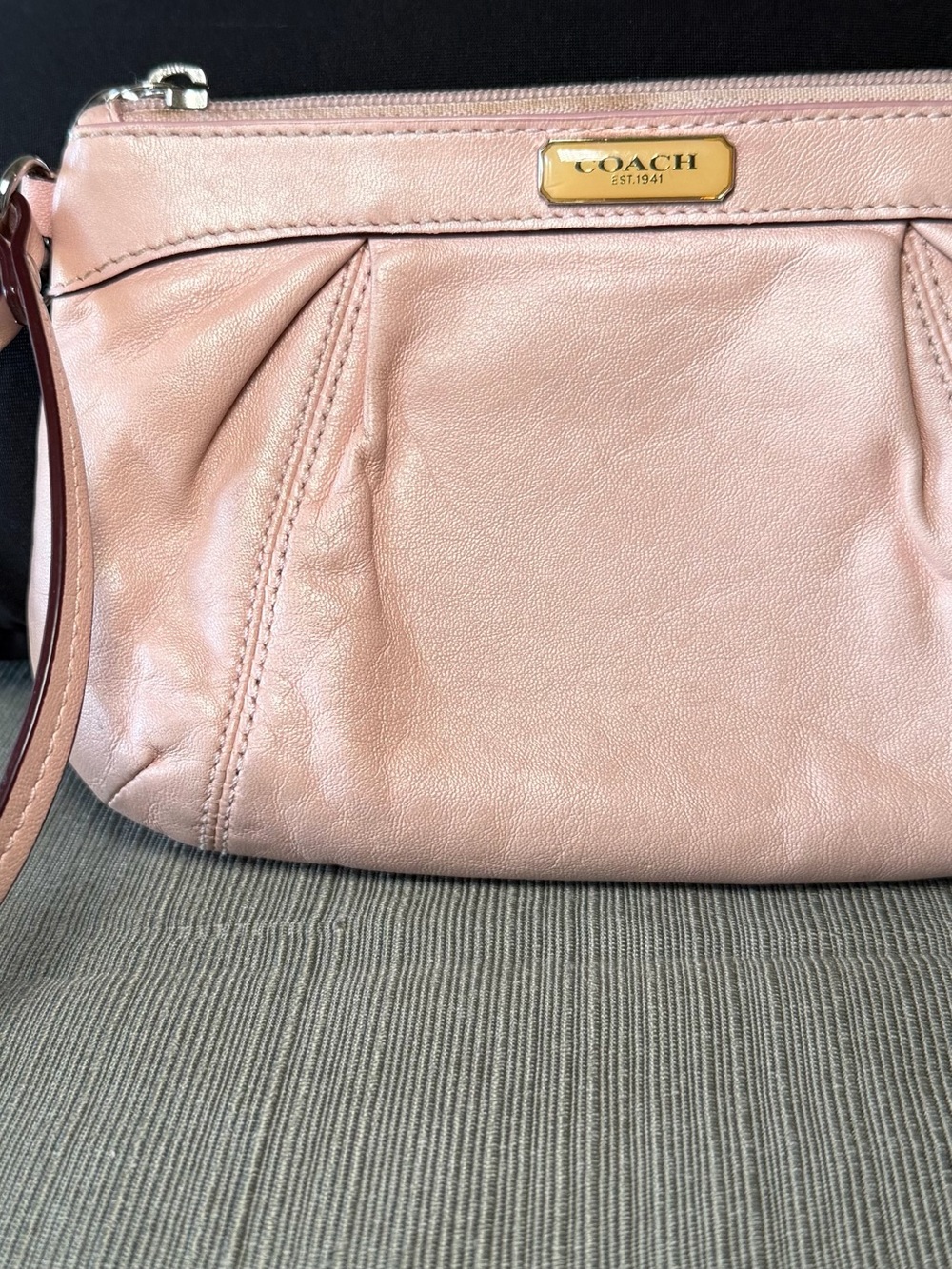 Coach Blush Pink Leather Wristlet Clutch with Gold Plaque - Picture 1 of 4